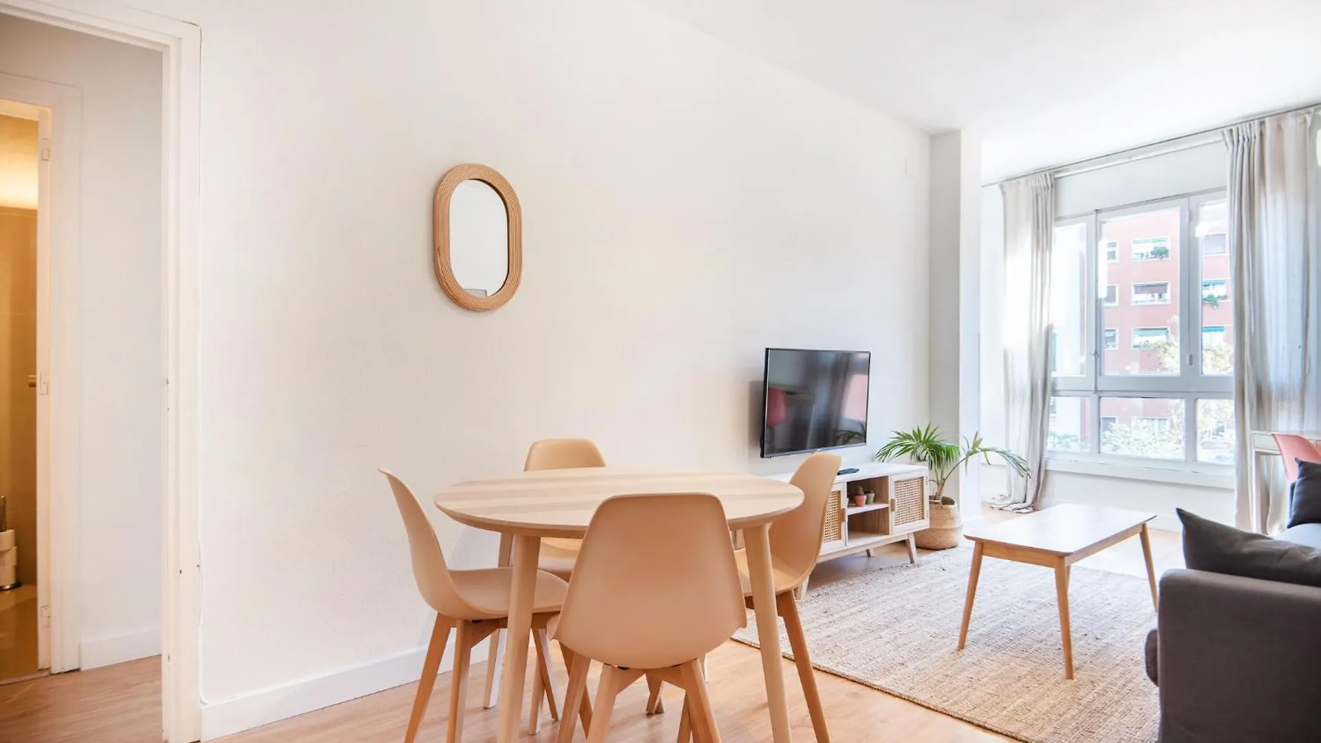 Comfortable Apt For Groups Next To Sagrada Familia Βαρκελώνη 0*,